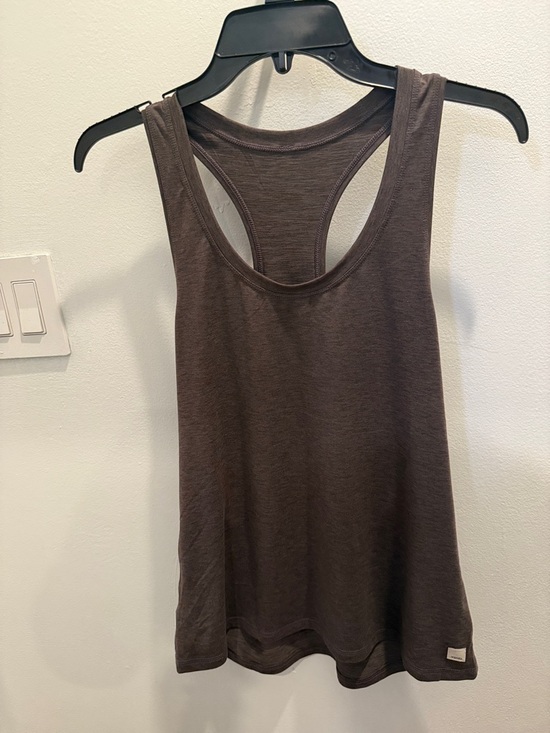 Vuori Tops - VUORI Racerback Tank Top - Brown Large